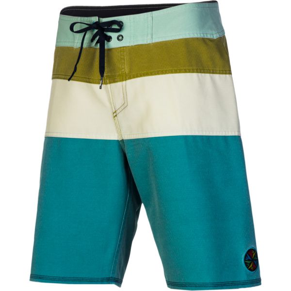 BERMUDA QUIKSILVER KEEPIN ON